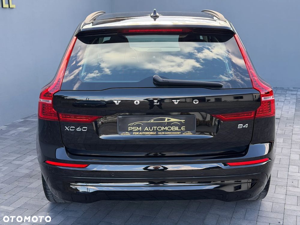 Volvo XC 60 B4 B Momentum - 9
