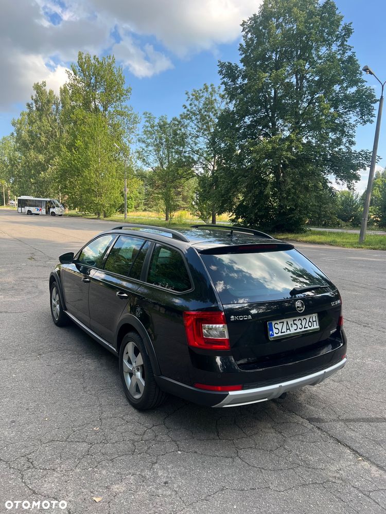 Skoda Octavia 2.0 TDI 4x4 DSG Scout - 8