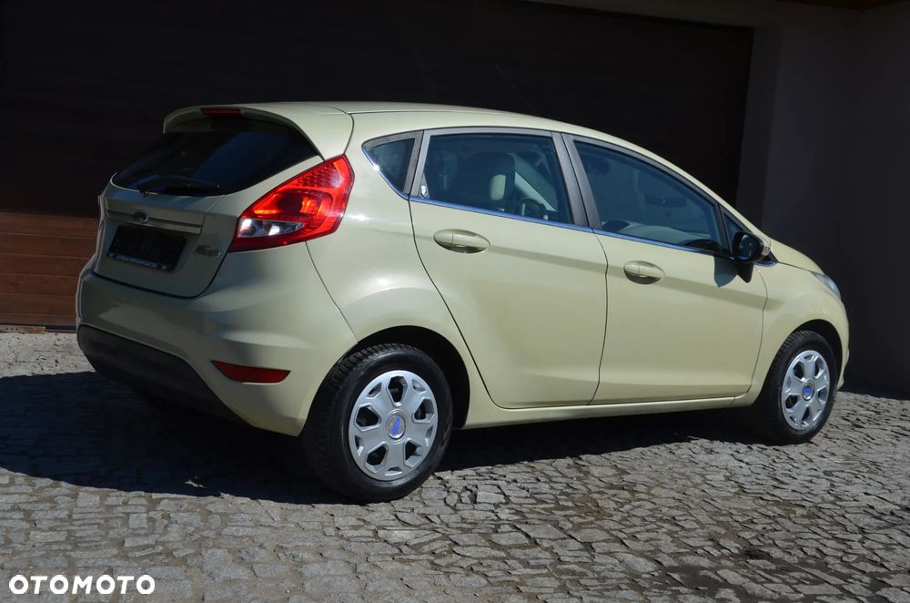 Ford Fiesta 1.4 Ghia - 6
