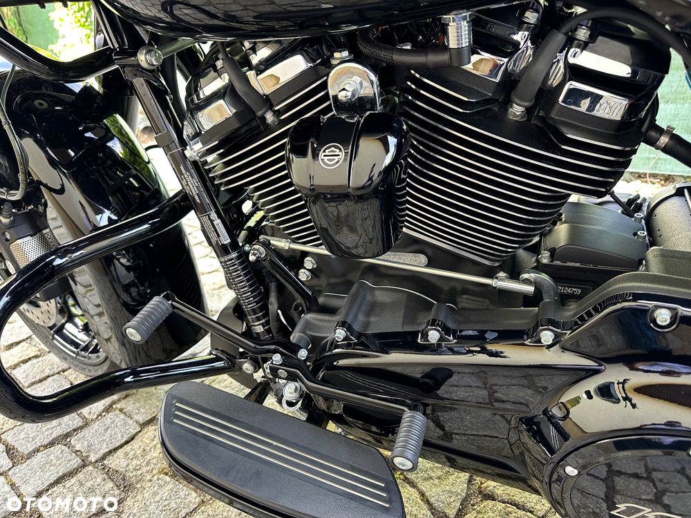 Harley-Davidson Touring Road Glide - 9