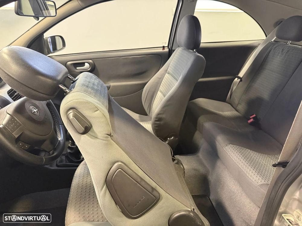 Opel Corsa 1.2 16V On - 14