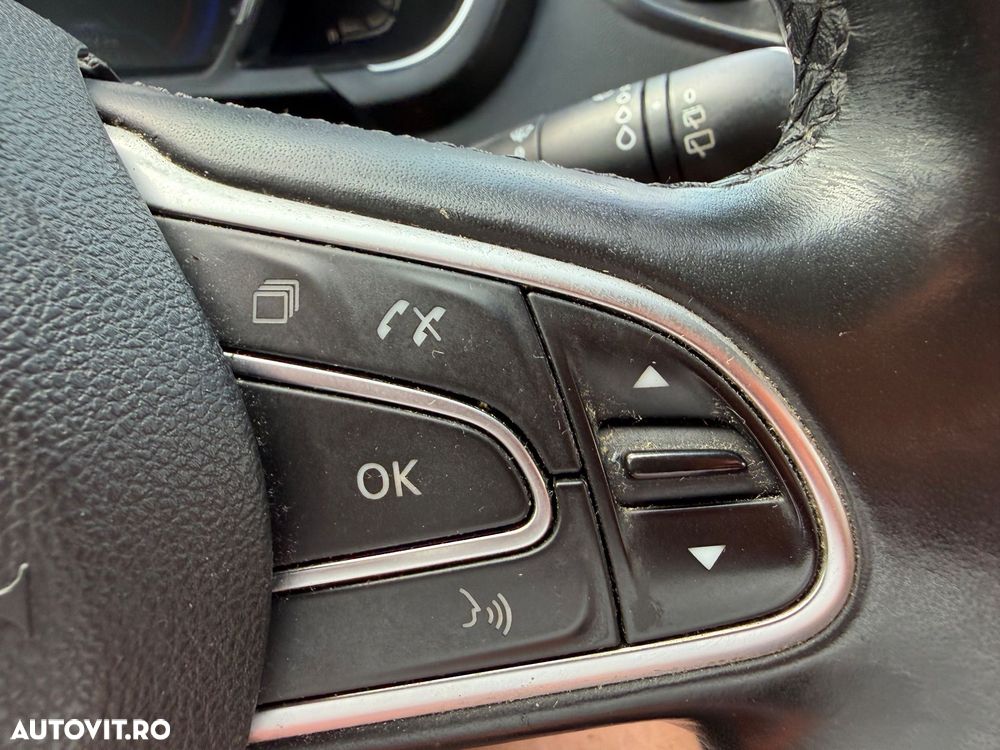 Renault Grand Scenic - 20