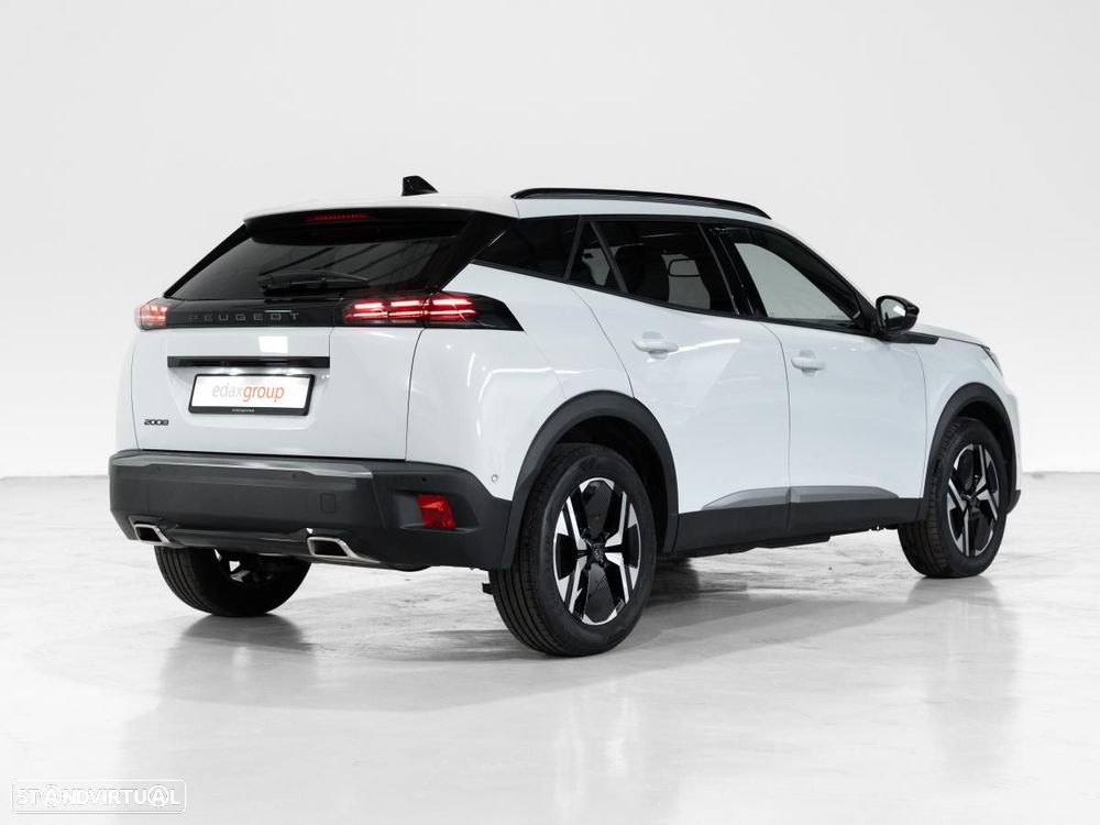 Peugeot 2008 1.2 PureTech Allure EAT8 - 3