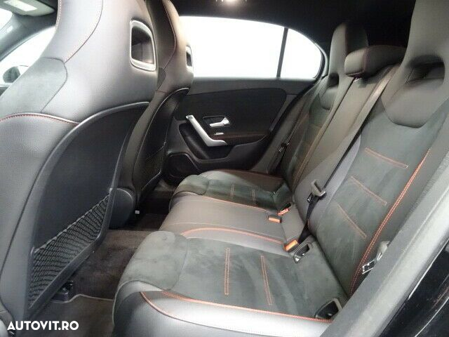 Mercedes-Benz A 250 4MATIC - 10