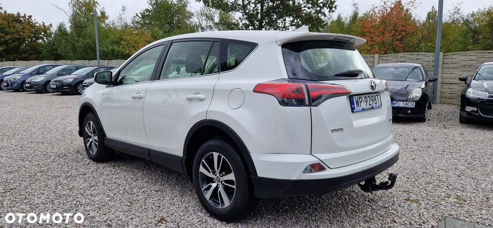 Toyota RAV4 - 8