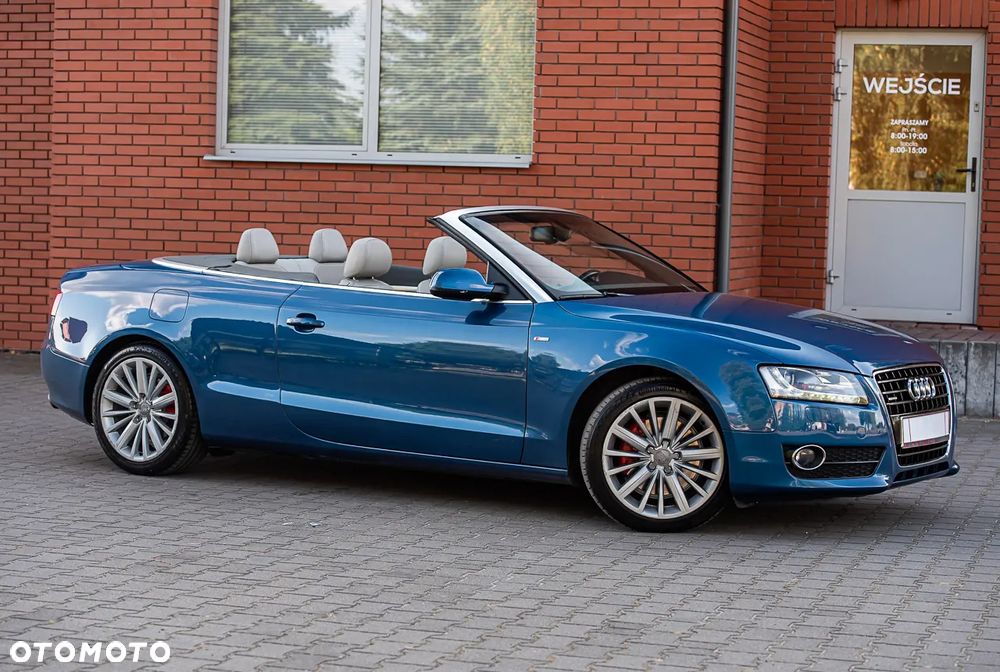 Audi A5 Cabrio 3.2 FSI quattro S tronic - 2