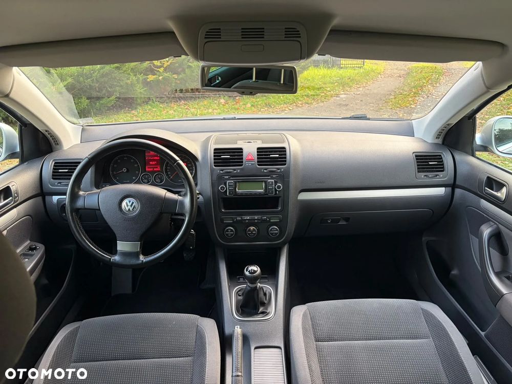 Volkswagen Golf - 21