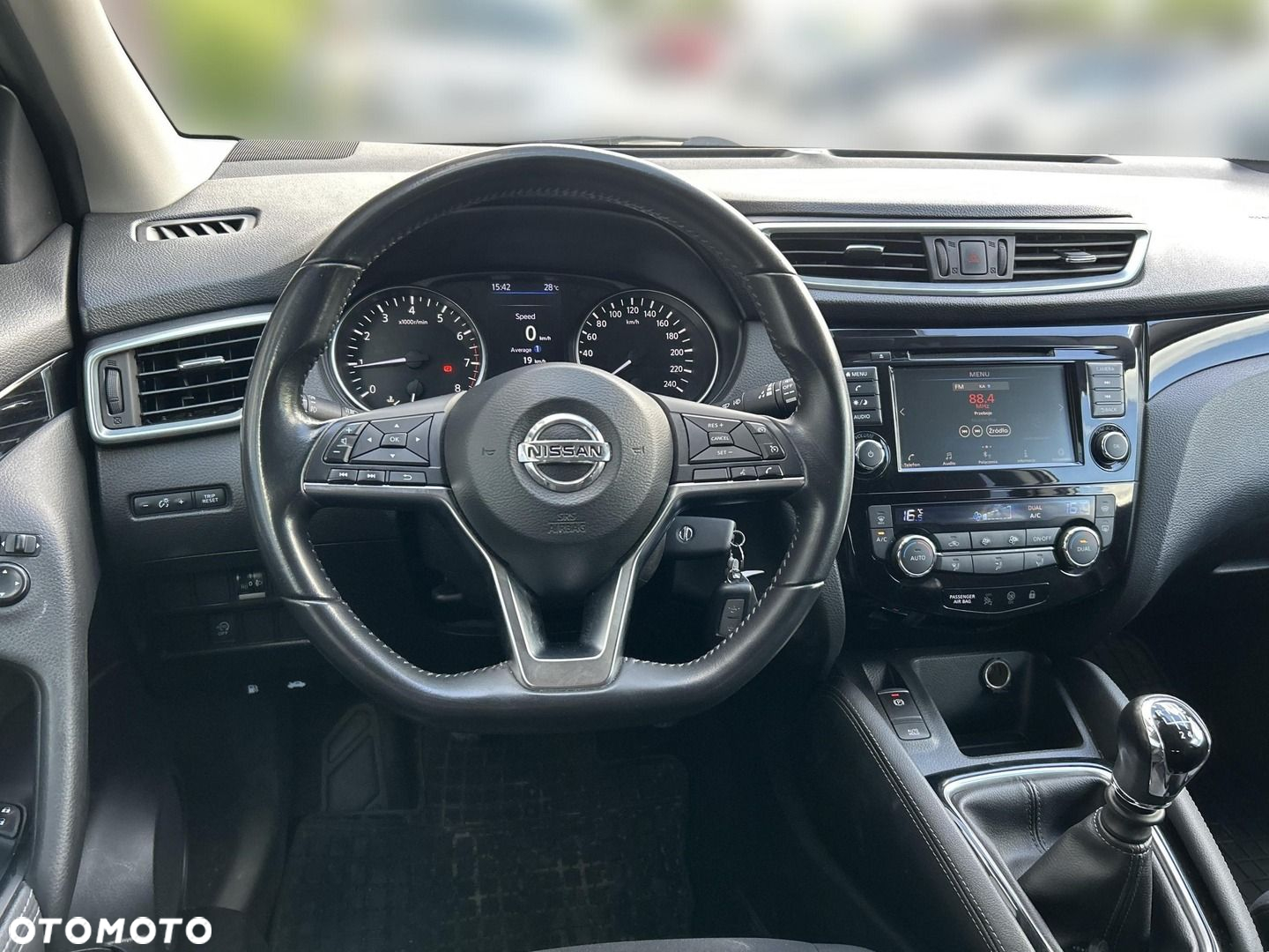 Nissan Qashqai 1.3 DIG-T Visia - 12
