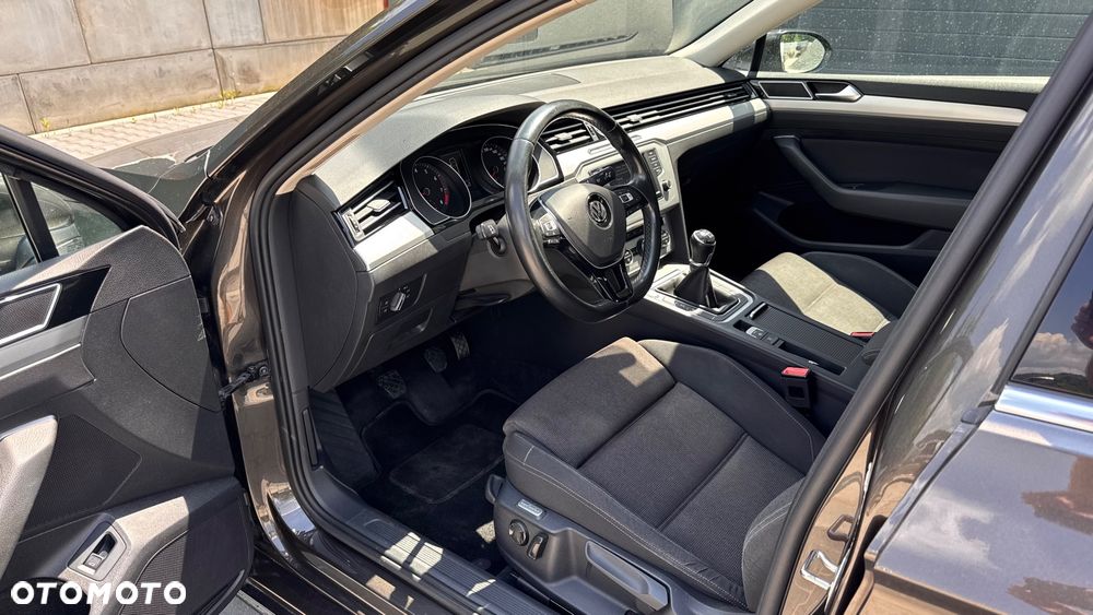 Volkswagen Passat 1.8 TSI BMT Comfortline - 7