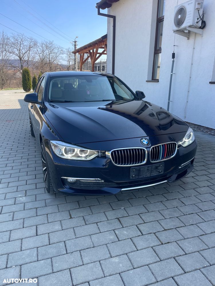 BMW Seria 3 320d Aut. Luxury Line - 1