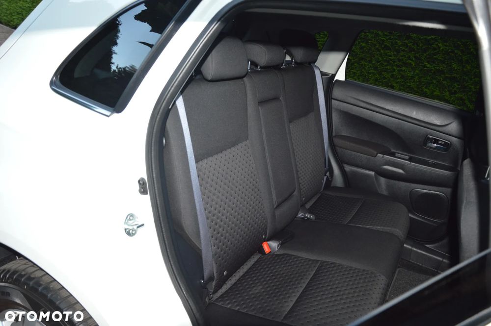Mitsubishi ASX 1.8 DI-D 2WD Edition II - 15