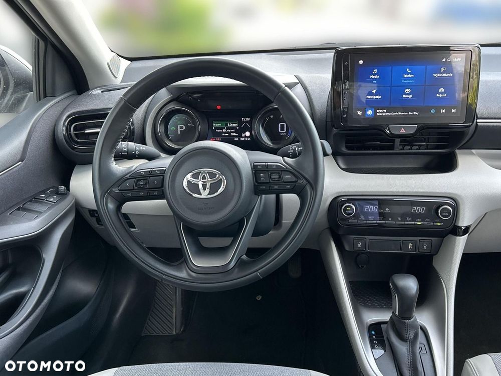 Toyota Yaris - 12