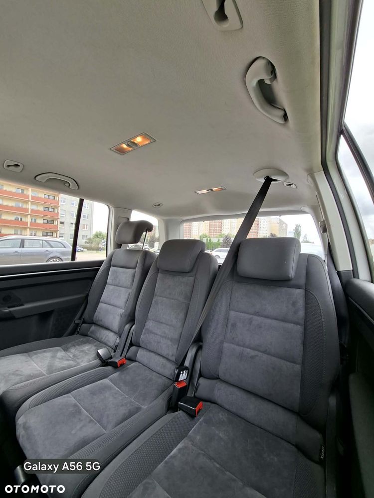 Volkswagen Touran 2.0 TDI DPF Cross DSG - 7
