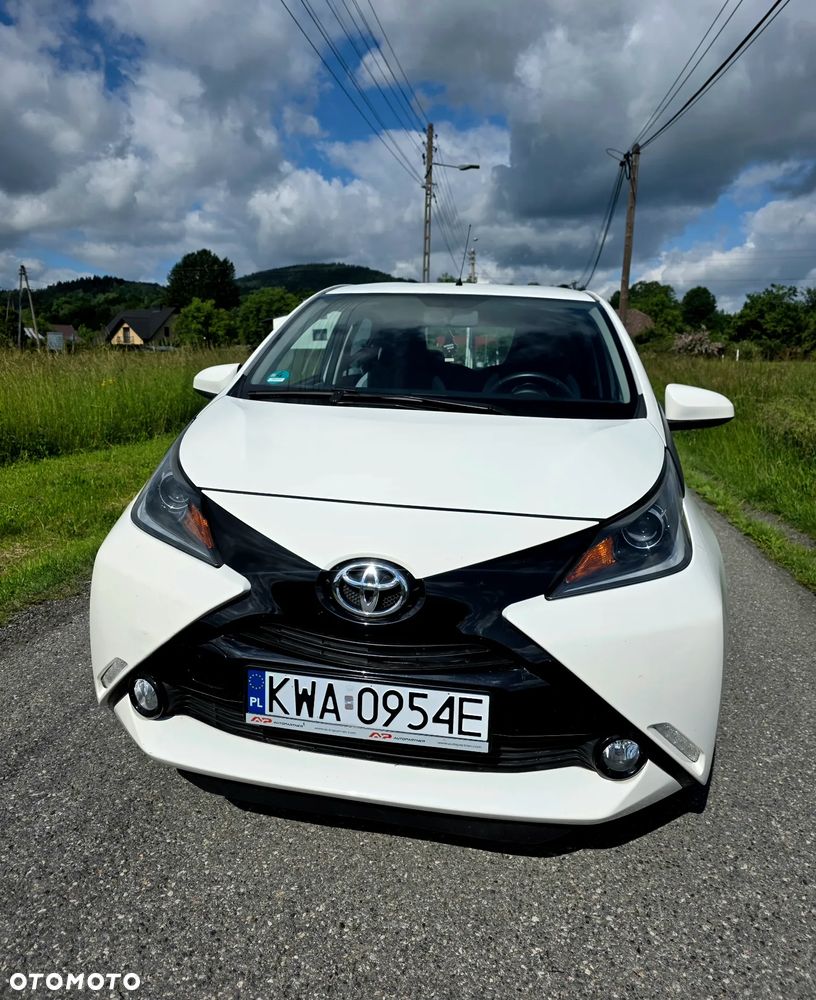 Toyota Aygo x-play Eco - 2