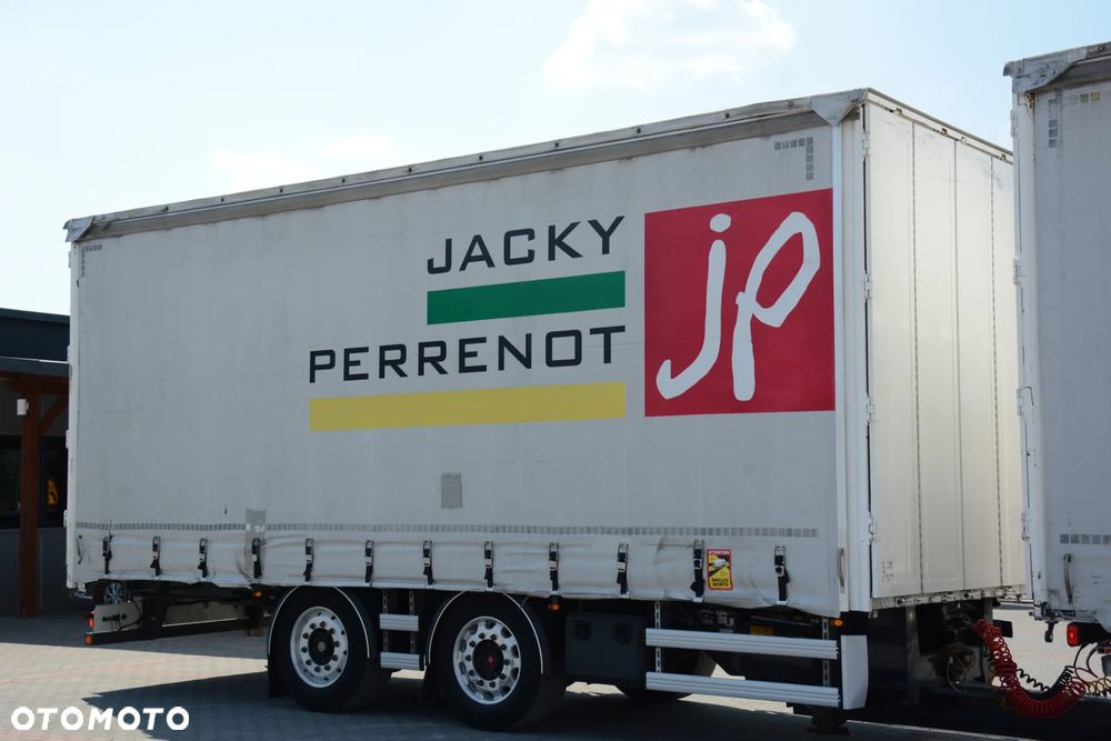 Renault T 480 / 2017r / Tandem / Przejazdowy / Niski przebieg / Skrętna oś / Klima postojowa / FRUEHAUF - 5