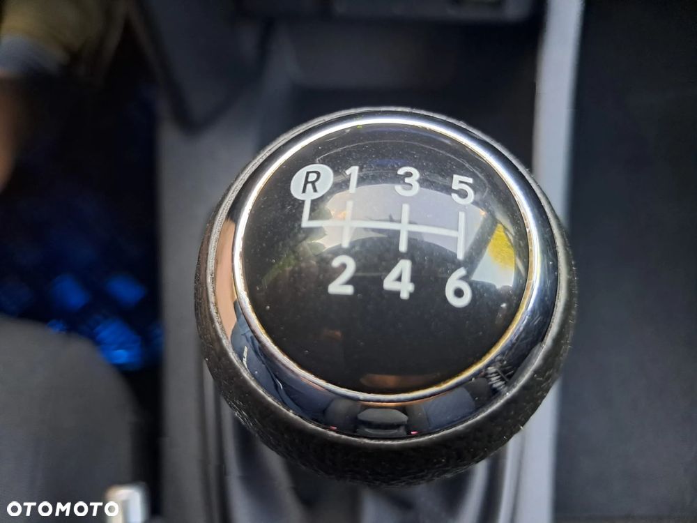 Toyota Auris 1.33 VVT-i Luna - 11