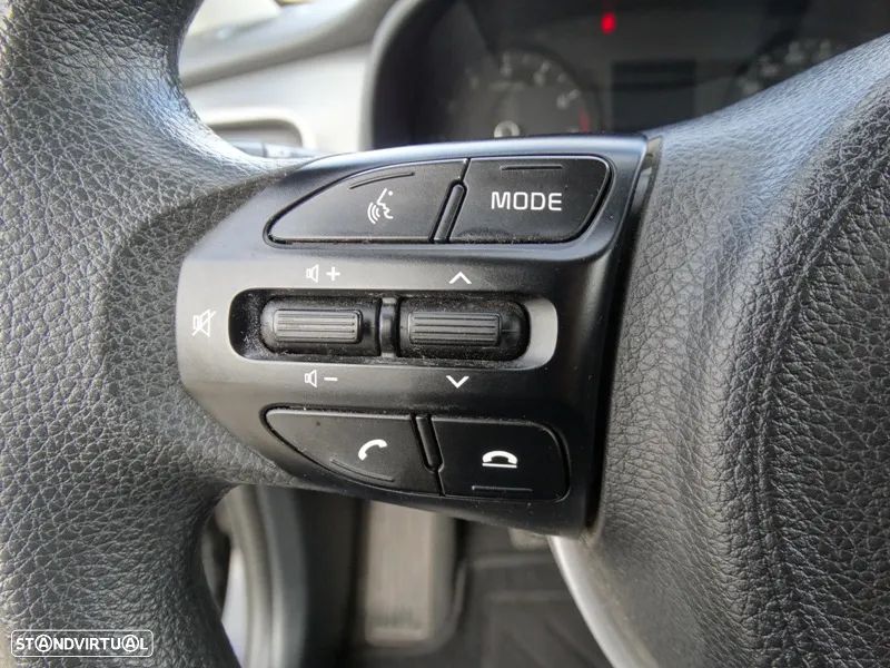 Kia Stonic 1.2 Urban - 14