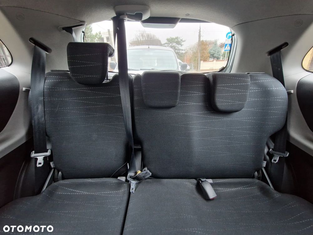 Toyota Yaris 1.3 Terra - 5