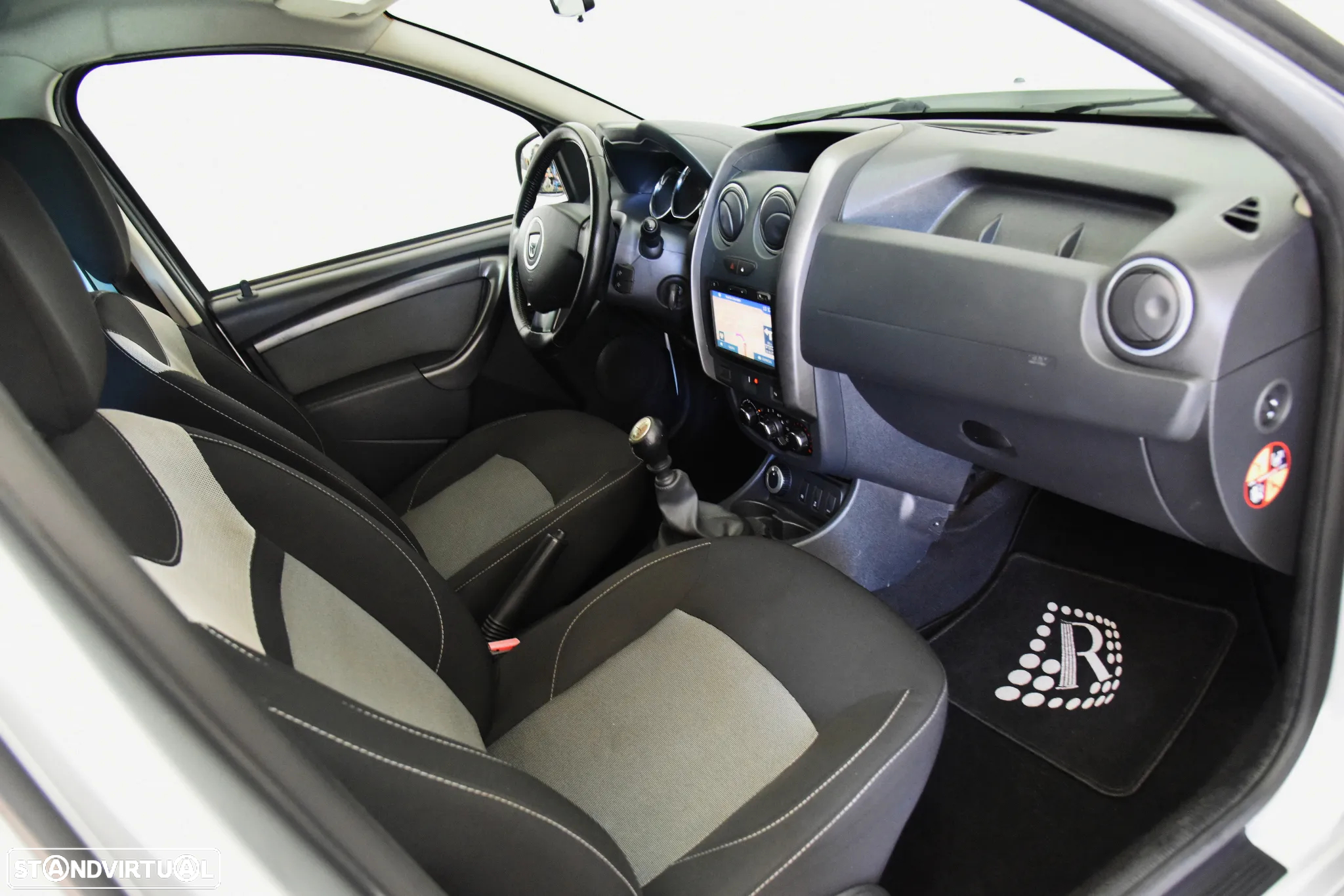 Dacia Duster 1.5 dCi SL Urban Explorer 4WD - 18