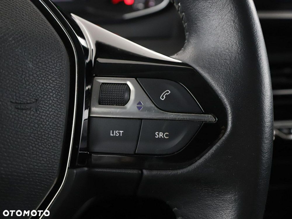 Peugeot 208 1.2 PureTech Style S&S - 30