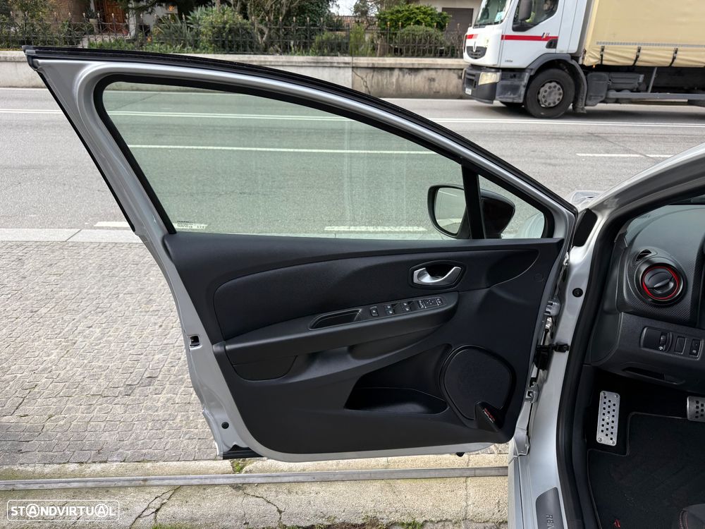 Renault Clio 1.6 Turbo R.S. EDC Sport - 27