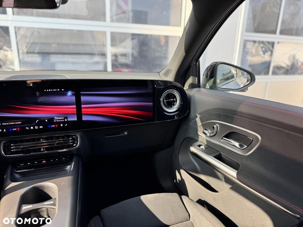 Mercedes-Benz GLB 200 mHEV 4-Matic 8G-eDCT - 16