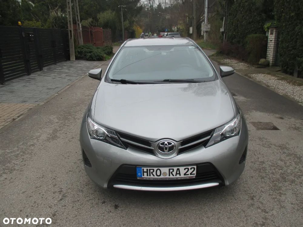 Toyota Auris 1.33 Dual-VVT-i - 8