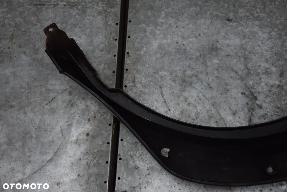 NISSAN NAVARA D22 LISTWA BŁOTNIKA PRAWA PRZÓD 4D - 8