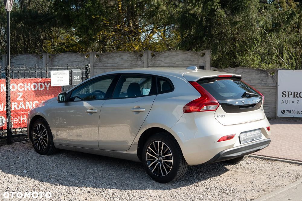Volvo V40 T2 Drive-E Momentum - 6