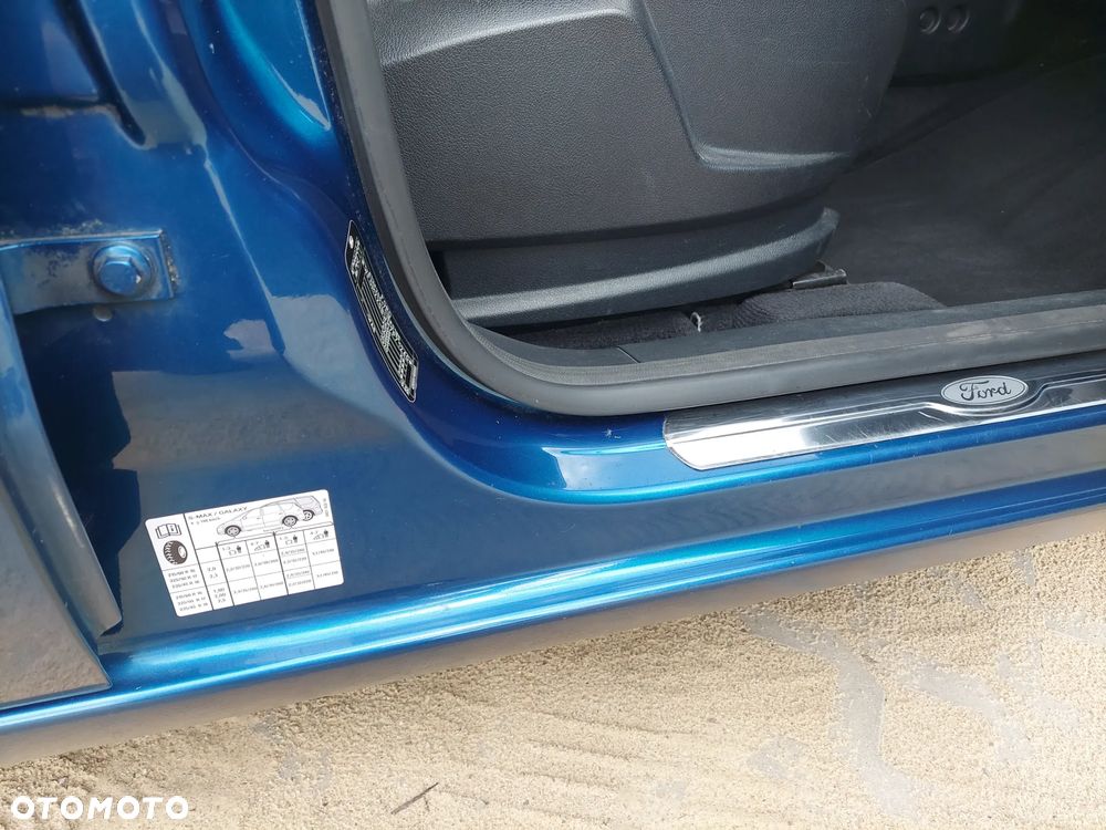 Ford Galaxy 2.0 TDCi Ghia - 23