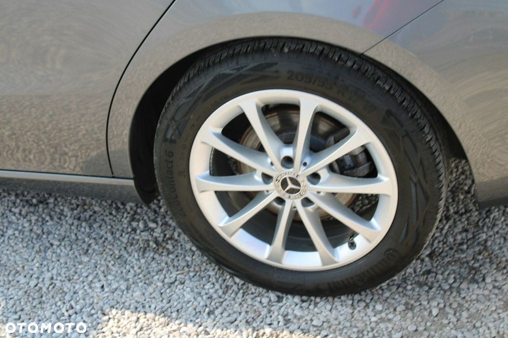 Mercedes-Benz CLA - 13