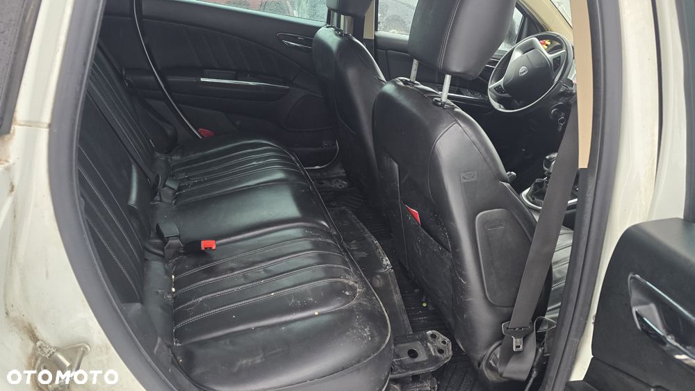 Lancia Delta 1.6 MJ Silver - 15