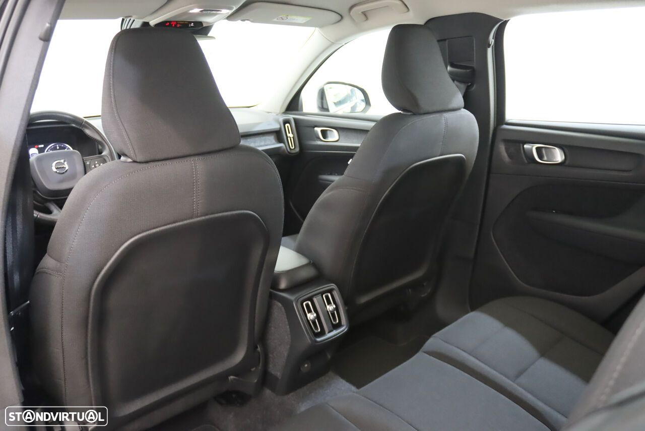 Volvo XC 40 2.0 D3 Momentum - 8