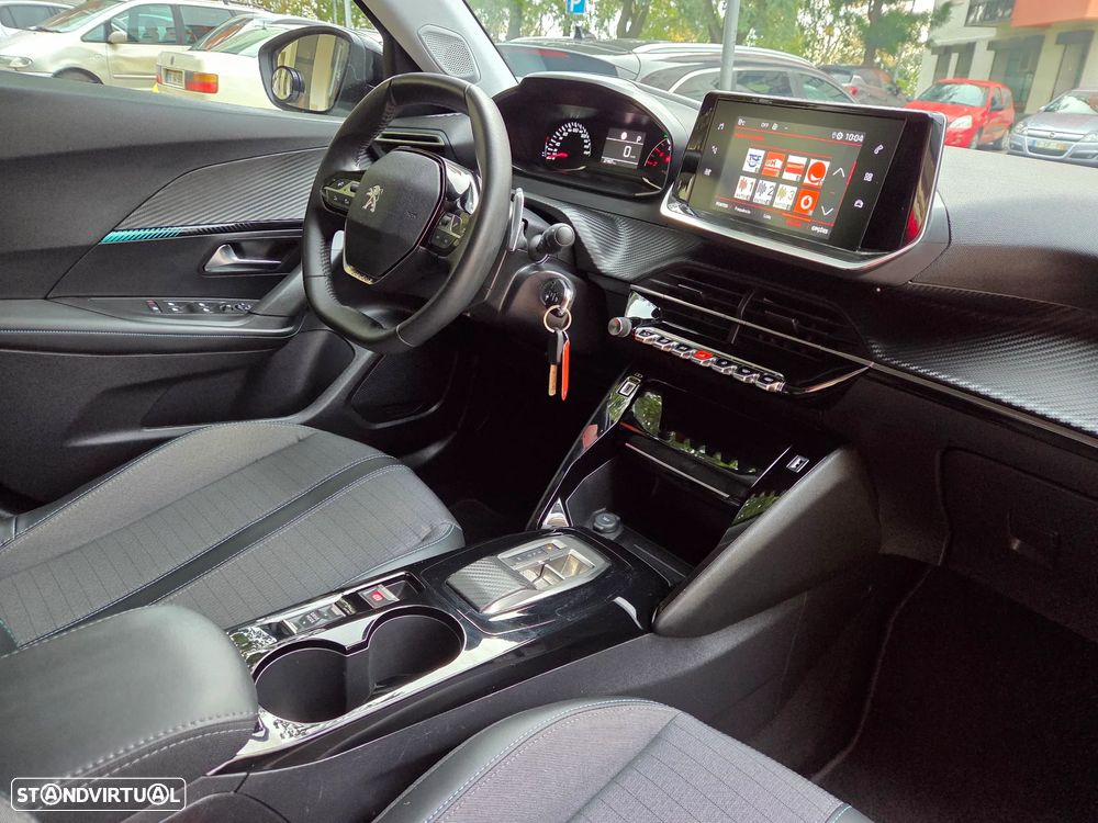 Peugeot 2008 PureTech 130 EAT8 Allure - 14