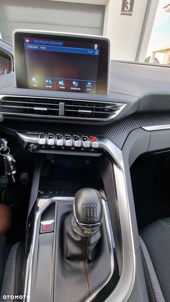 Peugeot 3008 PureTech 130 Stop & Start GPF Allure - 30