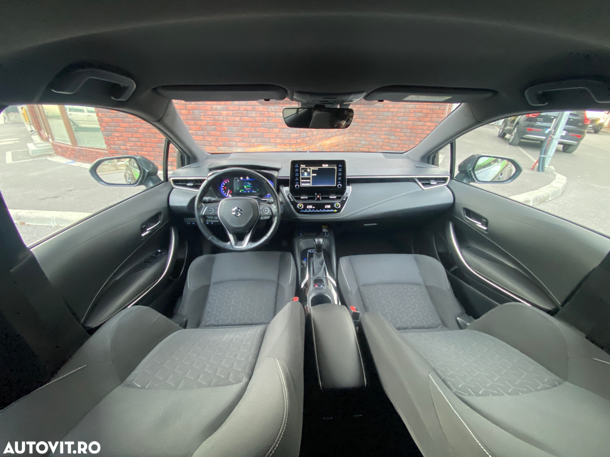 Toyota Corolla - 8