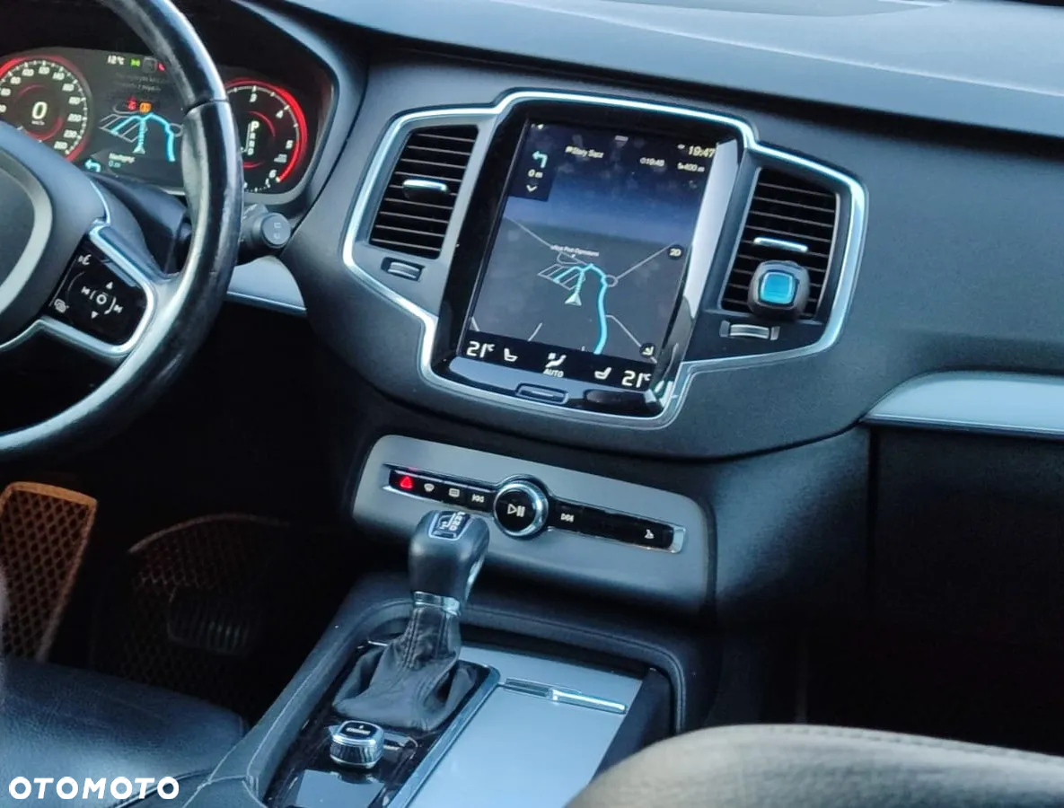 Volvo XC 90 B5 D AWD Geartronic Momentum - 33