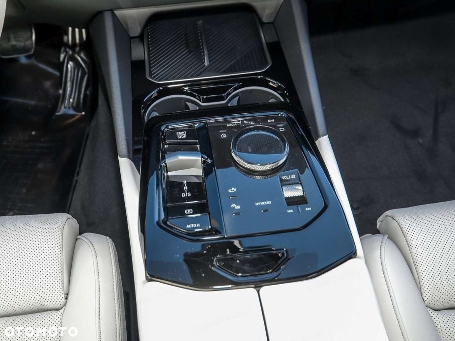 BMW Seria 5 520d xDrive mHEV M Sport - 10