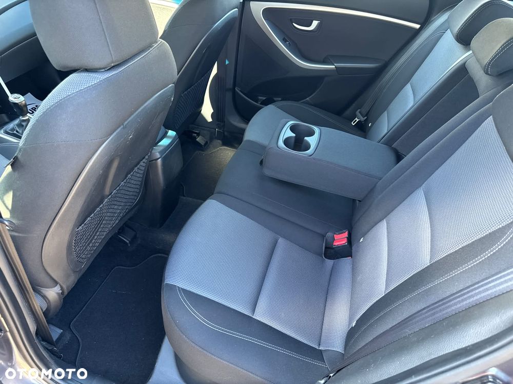 Hyundai i30 - 27