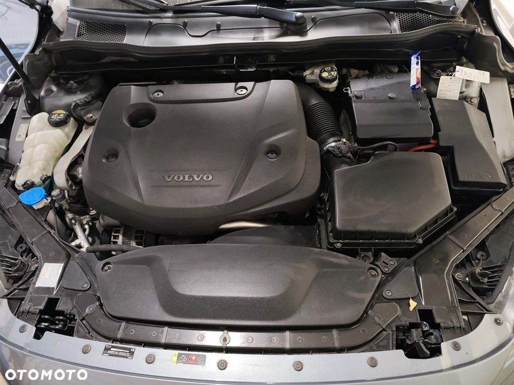 Volvo V40 D2 Drive-E R-Design Kinetic - 13