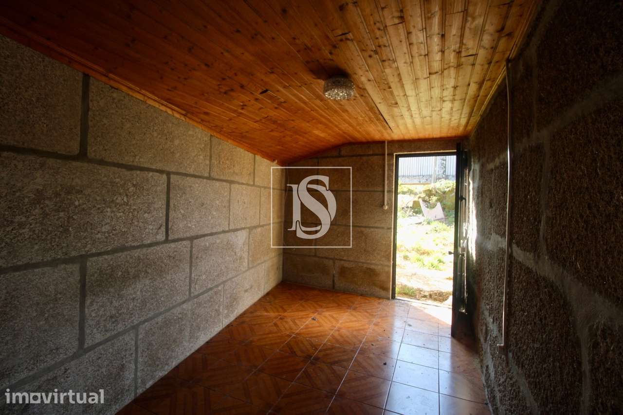 Moradia para Restaurar T1 Venda em Gouveia (São Simão),Amarante - Grande imagem: 3/44