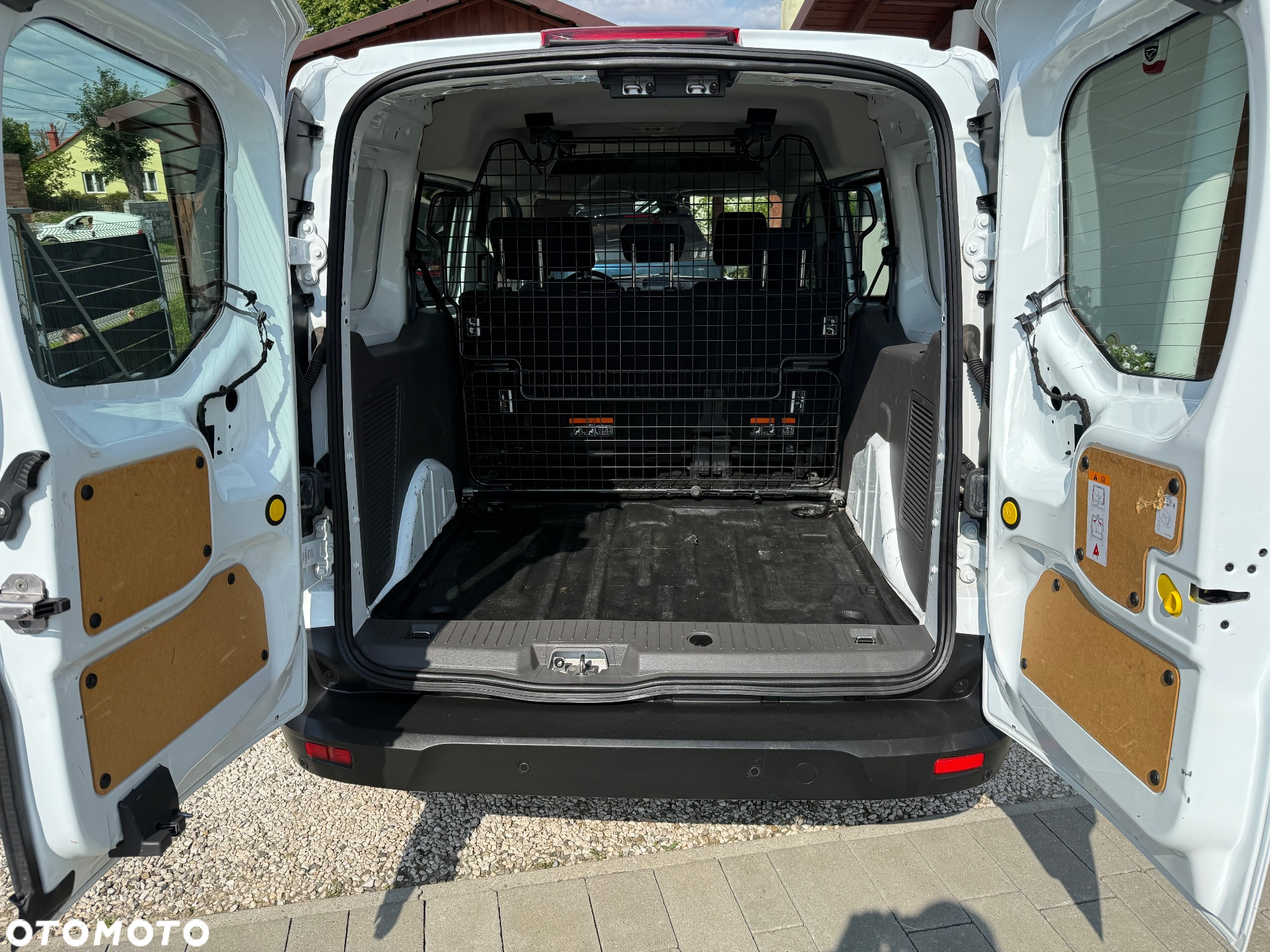 Ford Transit Connect - 12