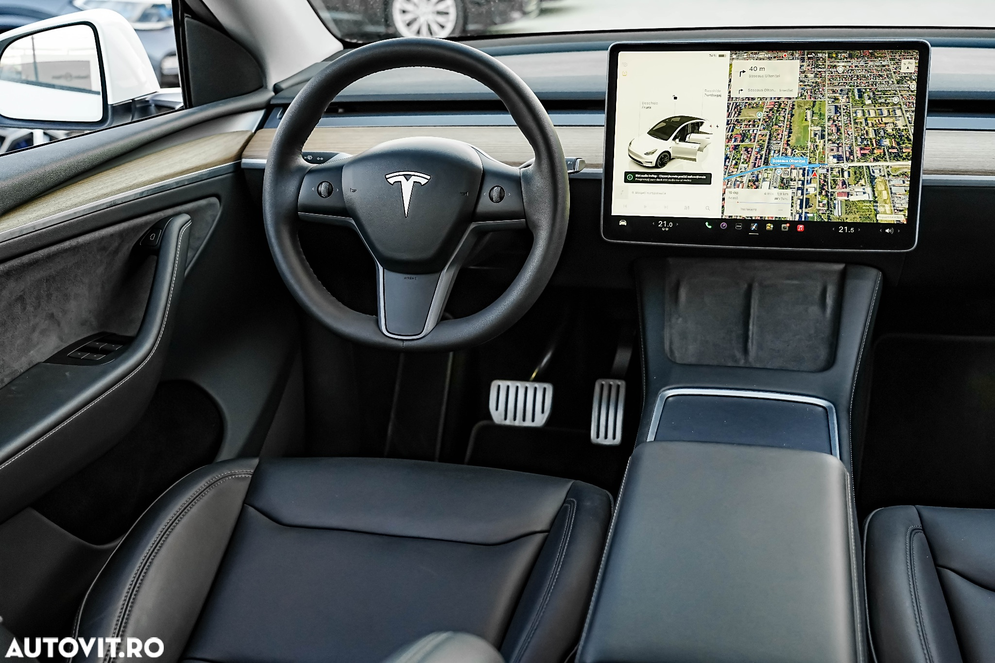 Tesla Model Y Performance Dual Motor AWD - 10