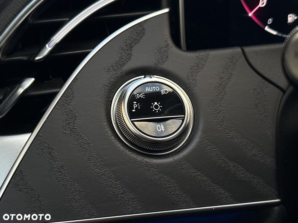 Mercedes-Benz Klasa E - 24