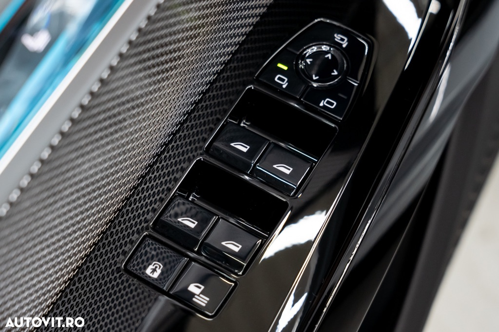 BMW Seria 7 740d xDrive MHEV - 37