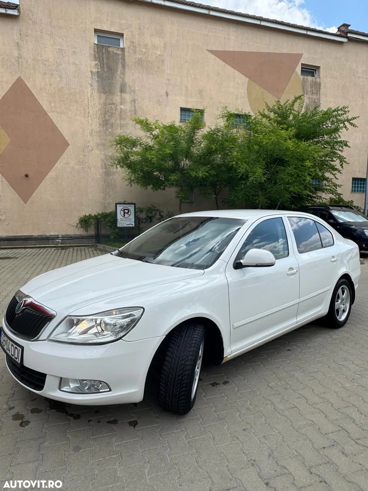 Skoda Octavia 1.6 MPI Ambiente - 2