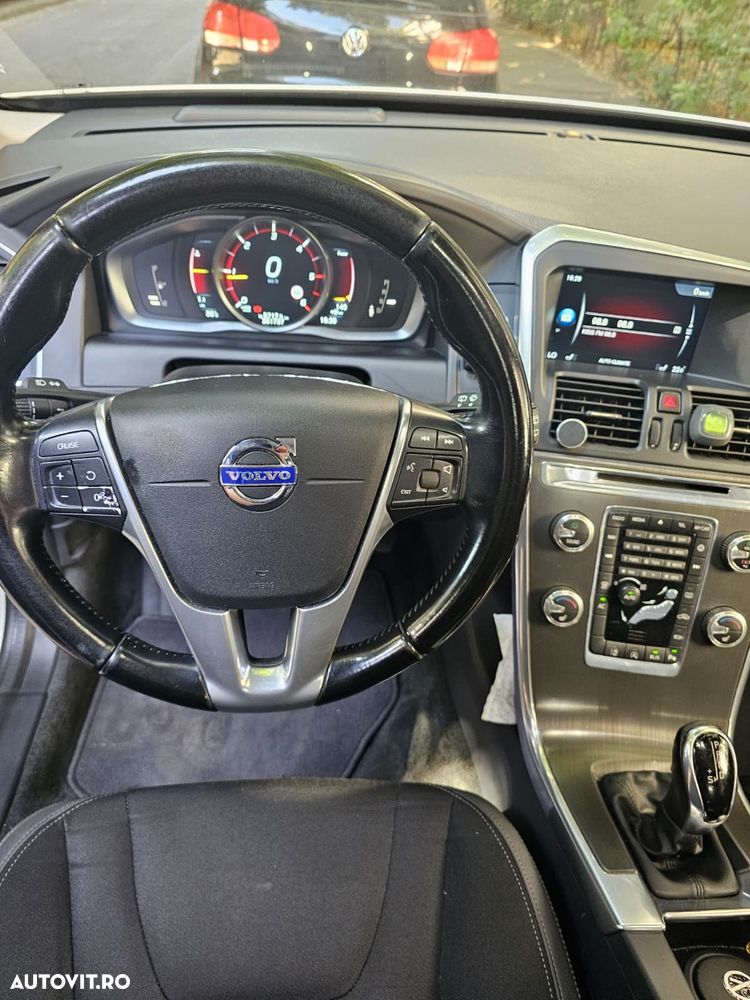 Volvo XC 60 D4 Geartronic Summum - 6