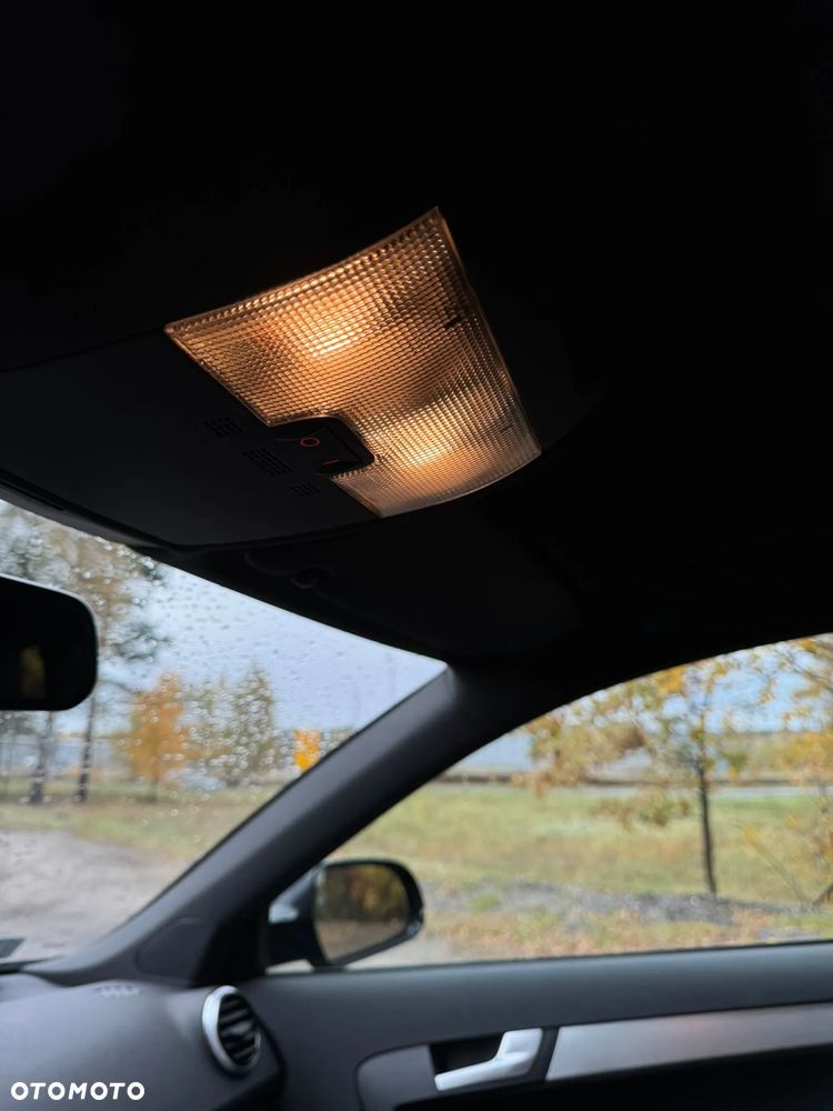 Audi A3 Sportback 1.6 TDI S line Sportpaket - 15