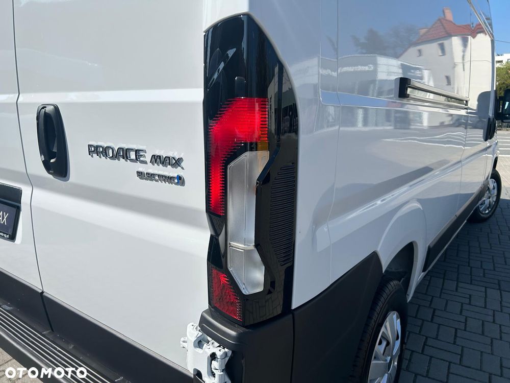 Toyota Proace Max - 16