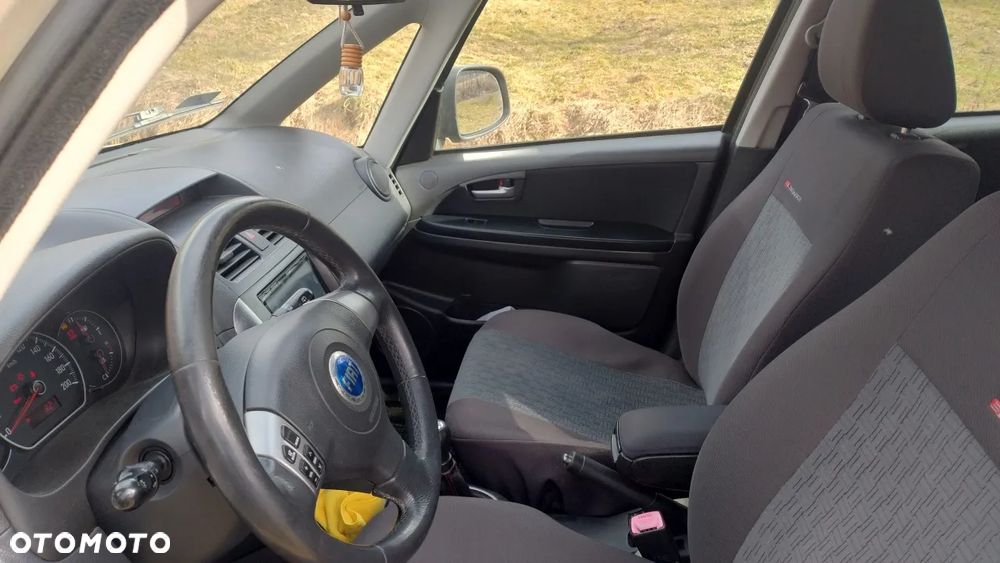 Fiat Sedici 1.6 16V 4x4 Dynamic - 5